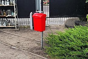 Widzisz taki pojemnik na cmentarzu. Oto, do czego służy-5852