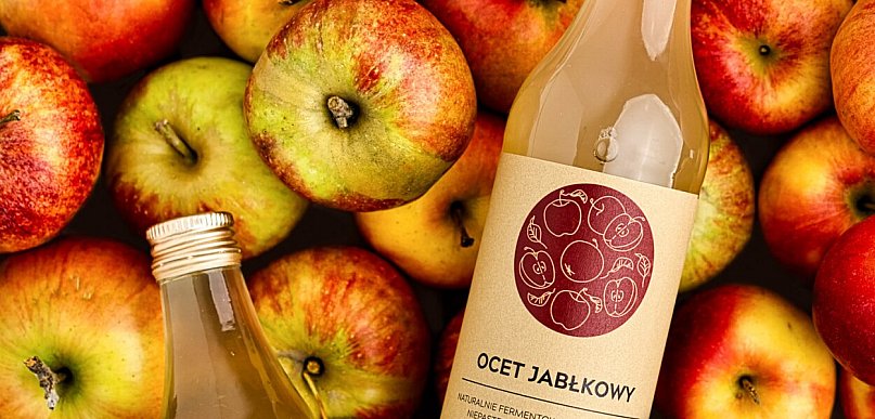 Ocet jabłkowy do picia – naturalny element codziennych nawyków i porannych rytuałó