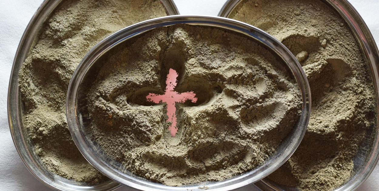 Czy trzeba iść do kościoła w Środę Popielcową? Wyjaśniamy zasady